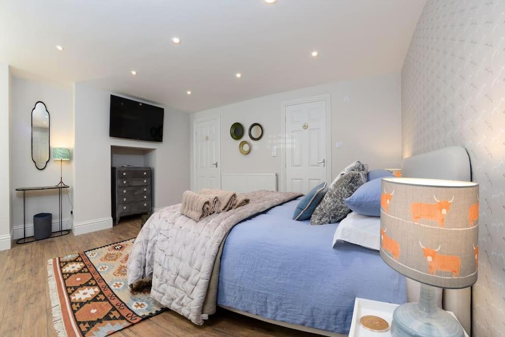 Apartment West With Free Parking Whitby Exterior foto
